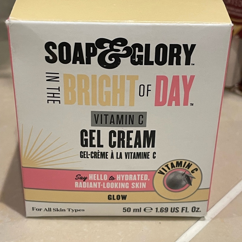 Soap and Glory vitamin‎ C gel cream